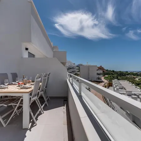 Charming 3br With Panoramic Views *