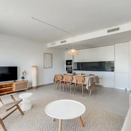 Charming 3br With Panoramic Views شقة *