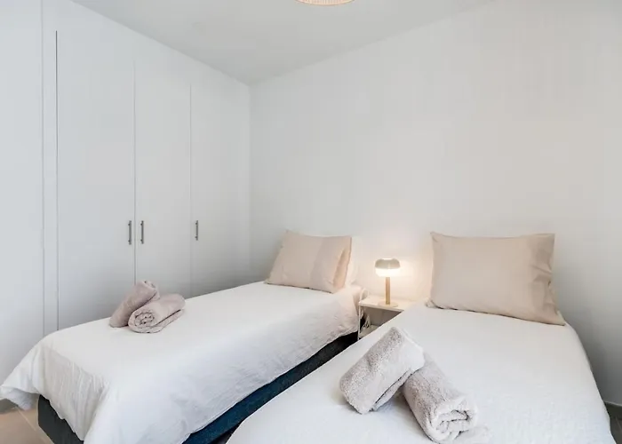 Charming 3br With Panoramic Views Апартаменты *